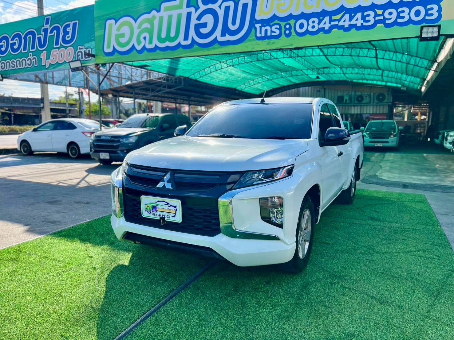 MITSUBISHI TRITON 2023